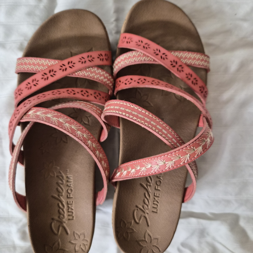 Skechers Coral and Beige Women's Sandals